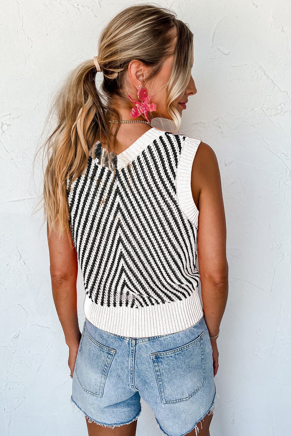 Chevron Contrast V-Neck Sleeveless Sweater Top - Rooted & Reckless Co.