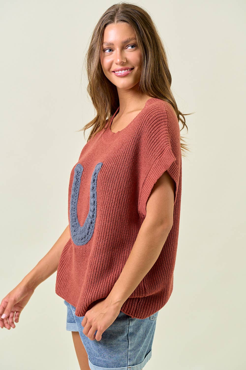 Doe and Rae Western Horseshoe Sweater Vest — Plush Ribbed Knit with Bold Horseshoe Embellishment - Rooted & Reckless Co.