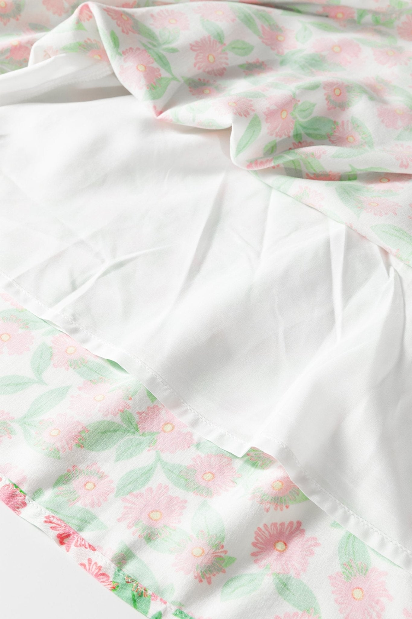 Floral Ricrac Trim Contrast V-Neck Puff Sleeve Dress - Rooted & Reckless Co.