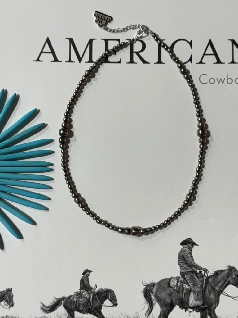 Graduated Pearl Beaded Choker - Rooted & Reckless Co.
