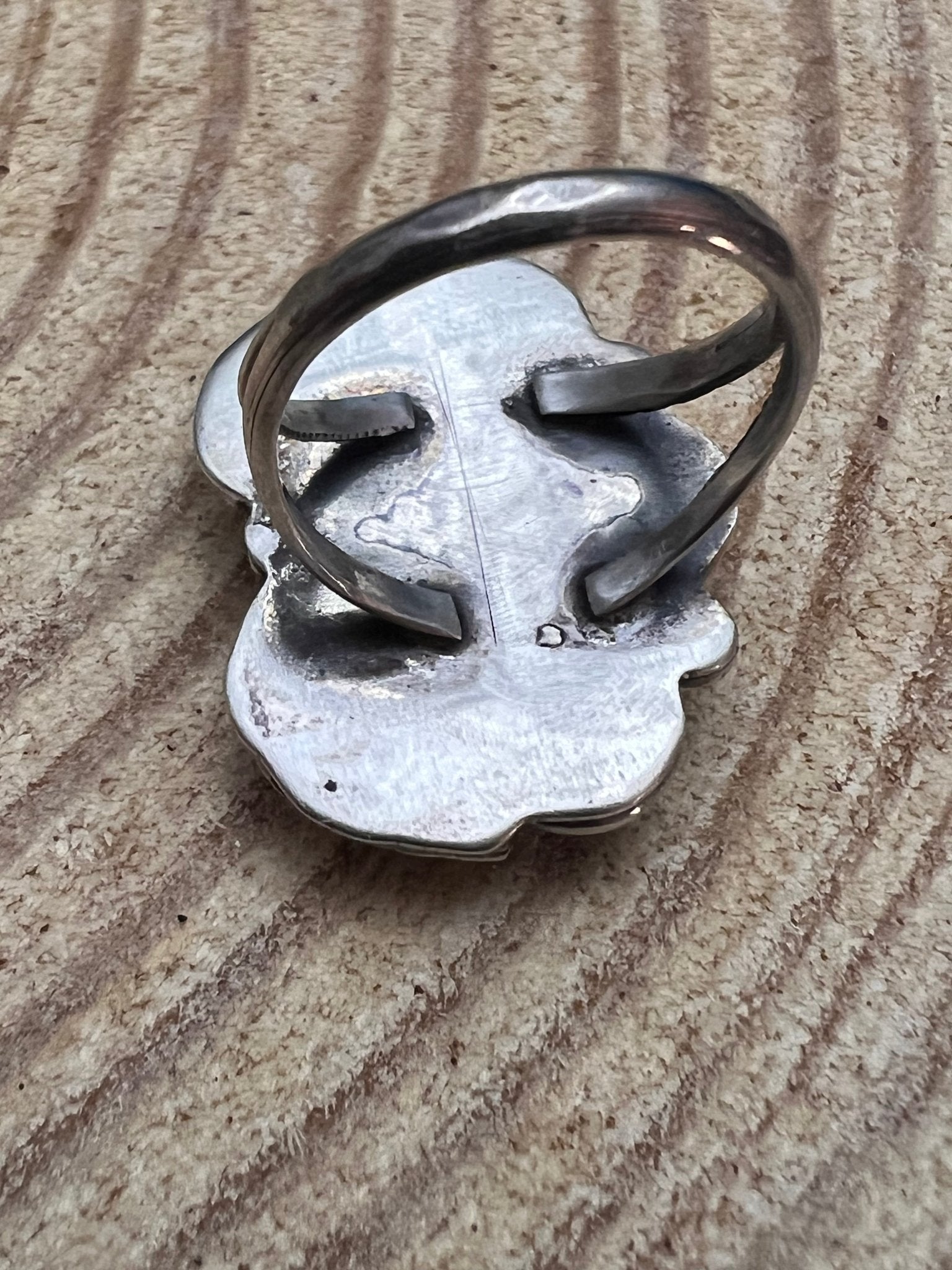 Hallmark LJ Sterling Silver Coral & Leaf Ring — Size 6 (Vintage Native American) - Rooted & Reckless Co.