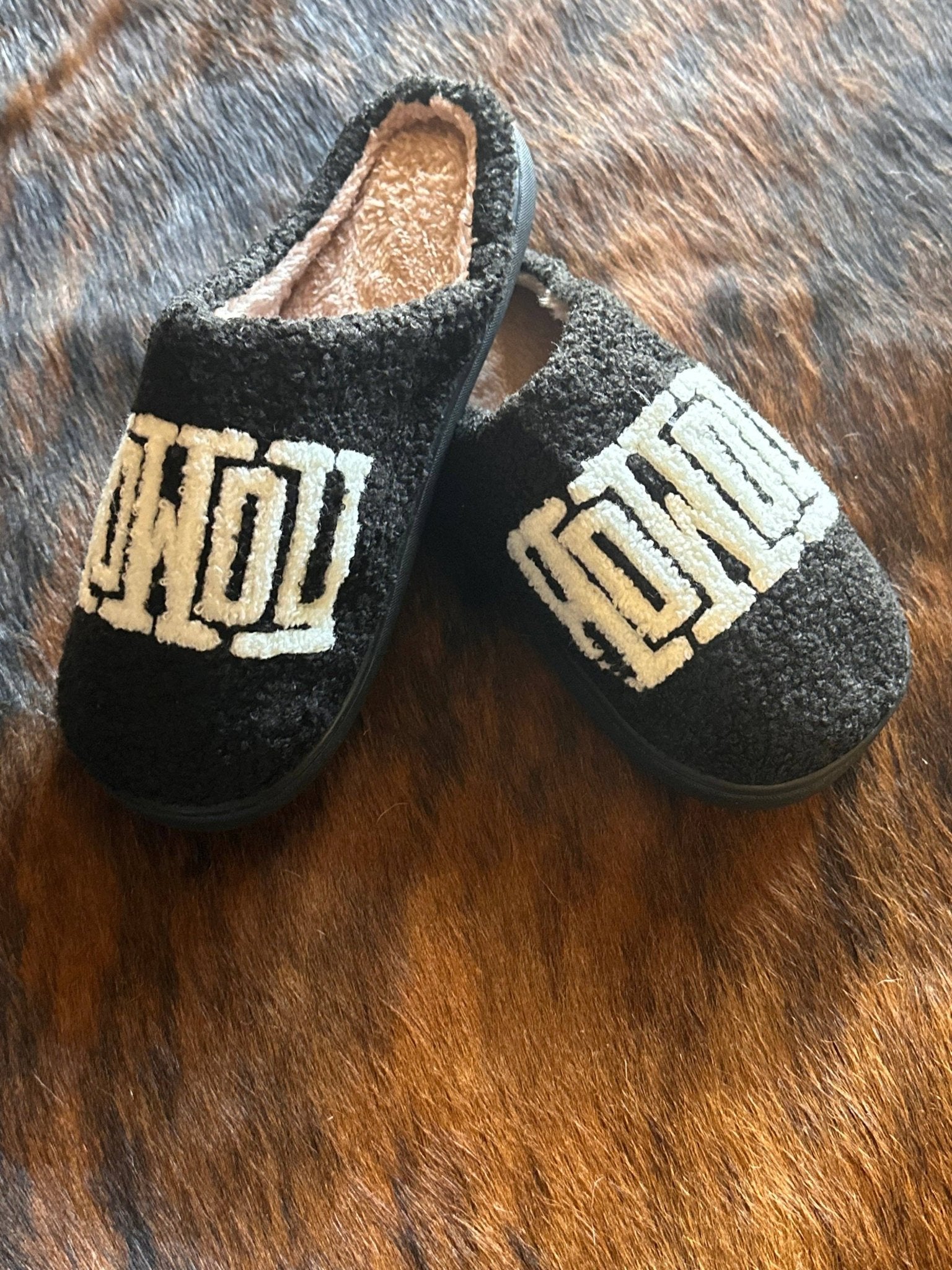 HOWDY SLIPPERS - Rooted & Reckless Co.