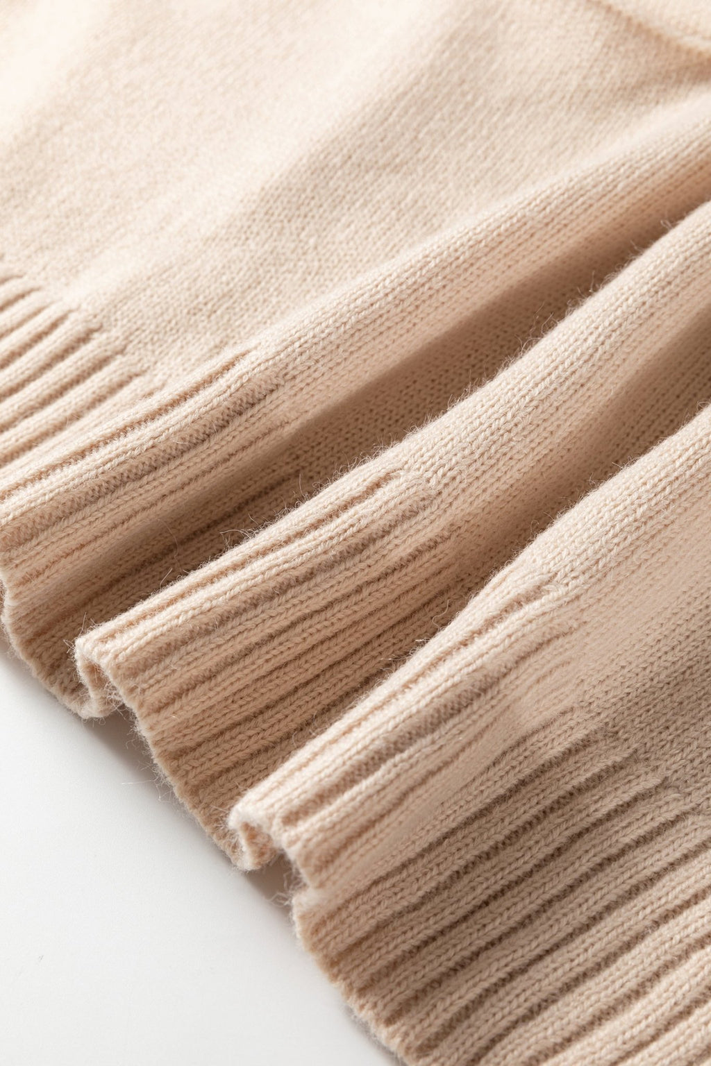 Solid Ribbed Trim Deep V-Neck Sleeveless Tunic Sweater - Rooted & Reckless Co.