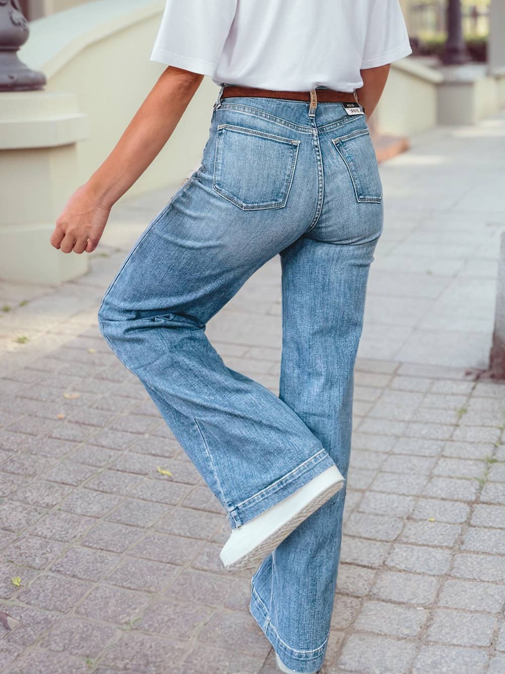 Tailored Center Seam Detail Straight Loose High Rise Jeans - Rooted & Reckless Co.