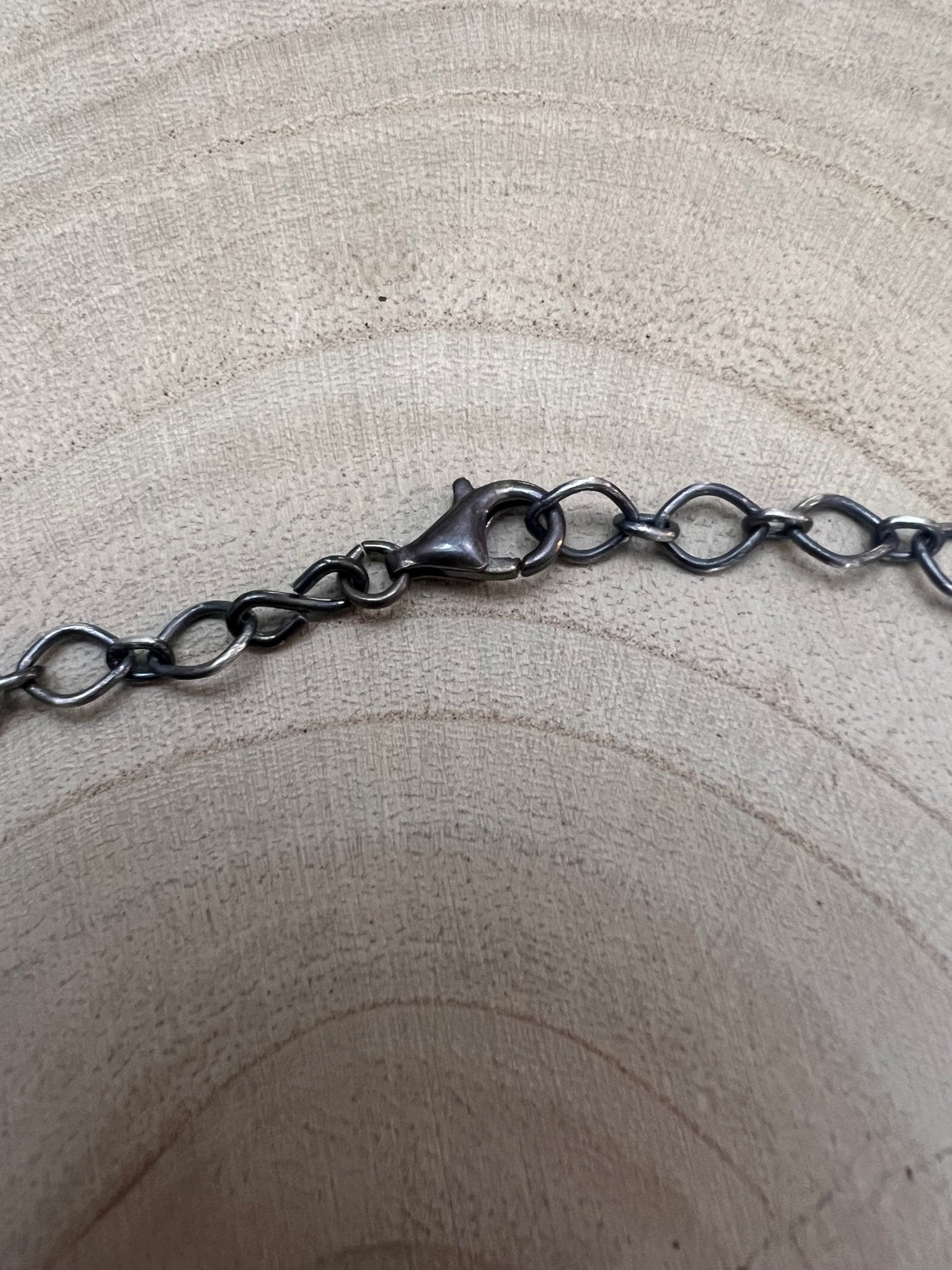 Tia Long Navajo Handmade Sterling Silver Spiny Oyster Necklace — 18" (4 Cabochons, Sterling Stamped) - Rooted & Reckless Co.