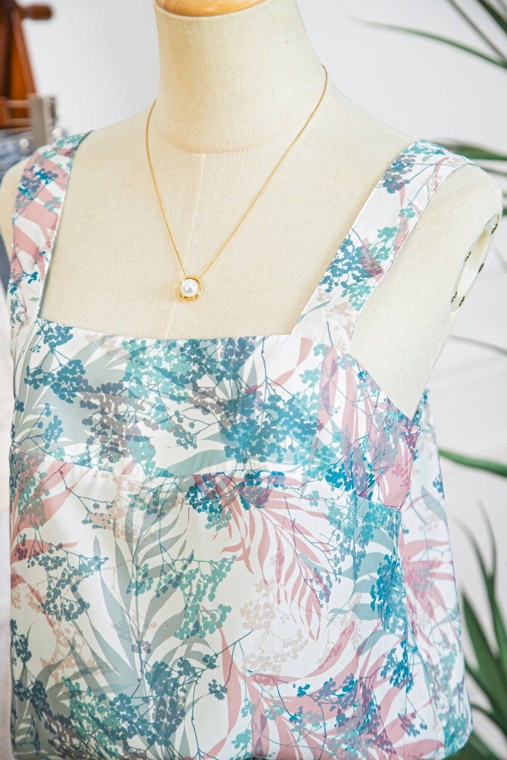 Tropical Palm Cropped Tank and Pants Set - Rooted & Reckless Co.