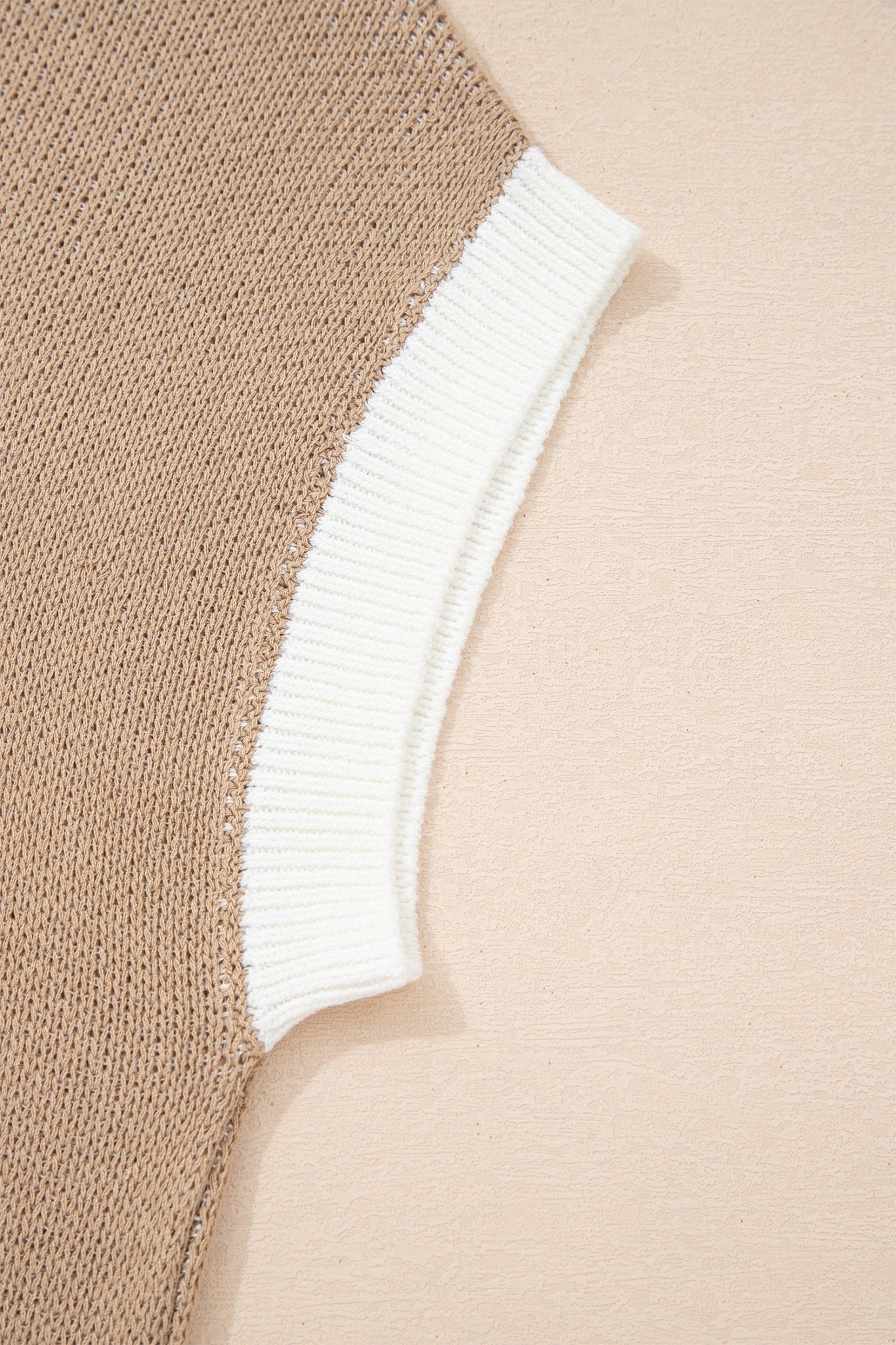 Western Horseshoe Contrast Trim Short Sleeve Sweater - Rooted & Reckless Co.