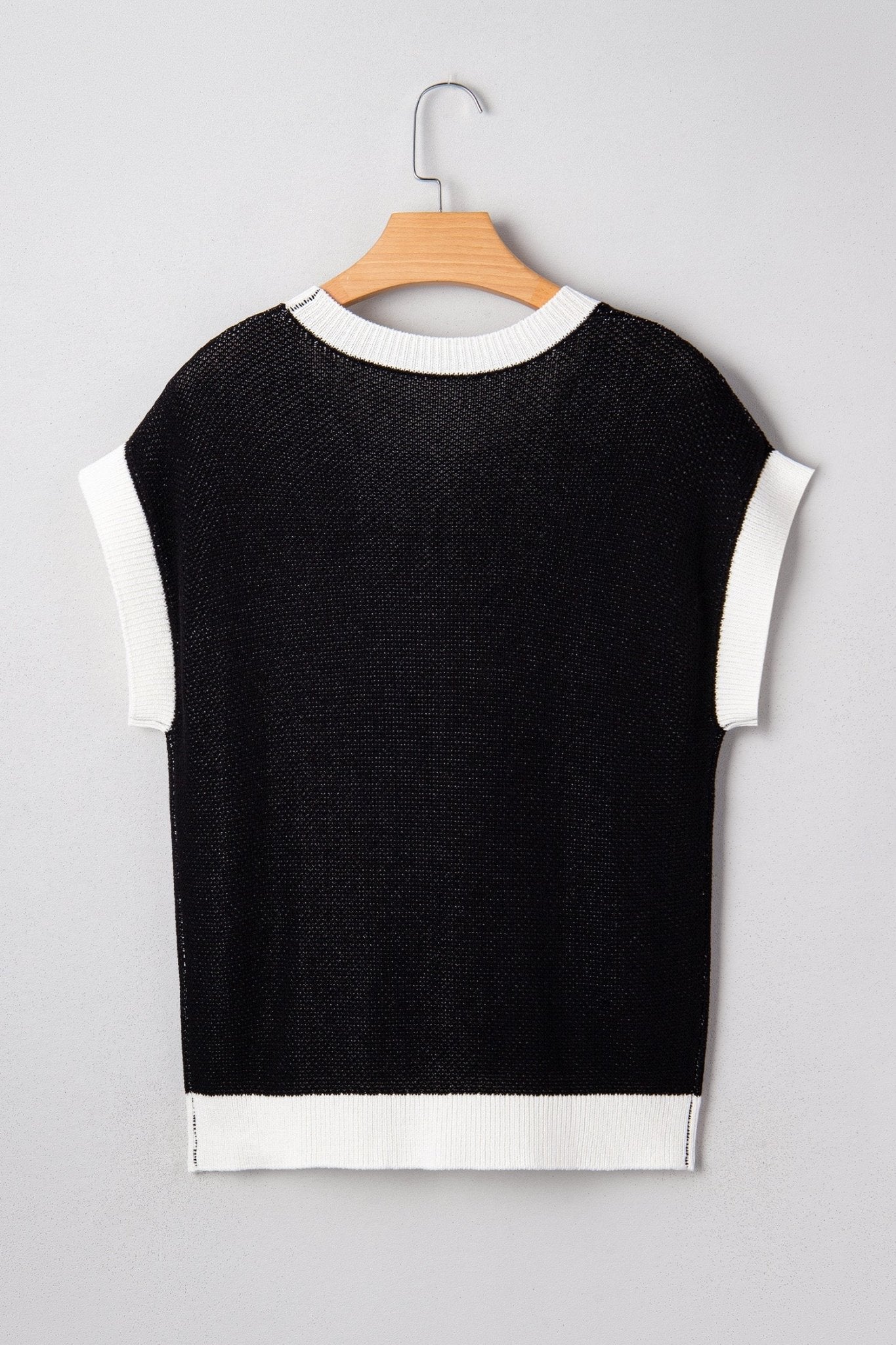 Western Horseshoe Contrast Trim Short Sleeve Sweater - Rooted & Reckless Co.