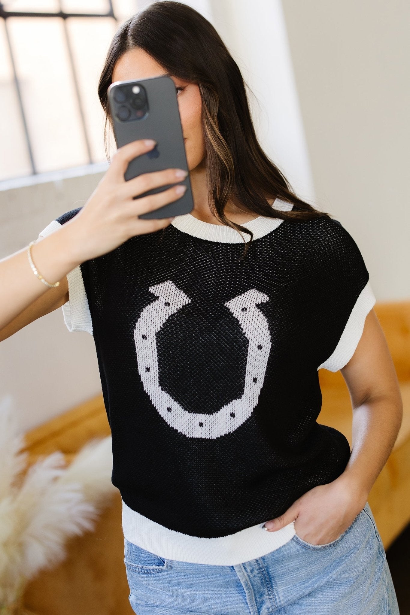 Western Horseshoe Contrast Trim Short Sleeve Sweater - Rooted & Reckless Co.