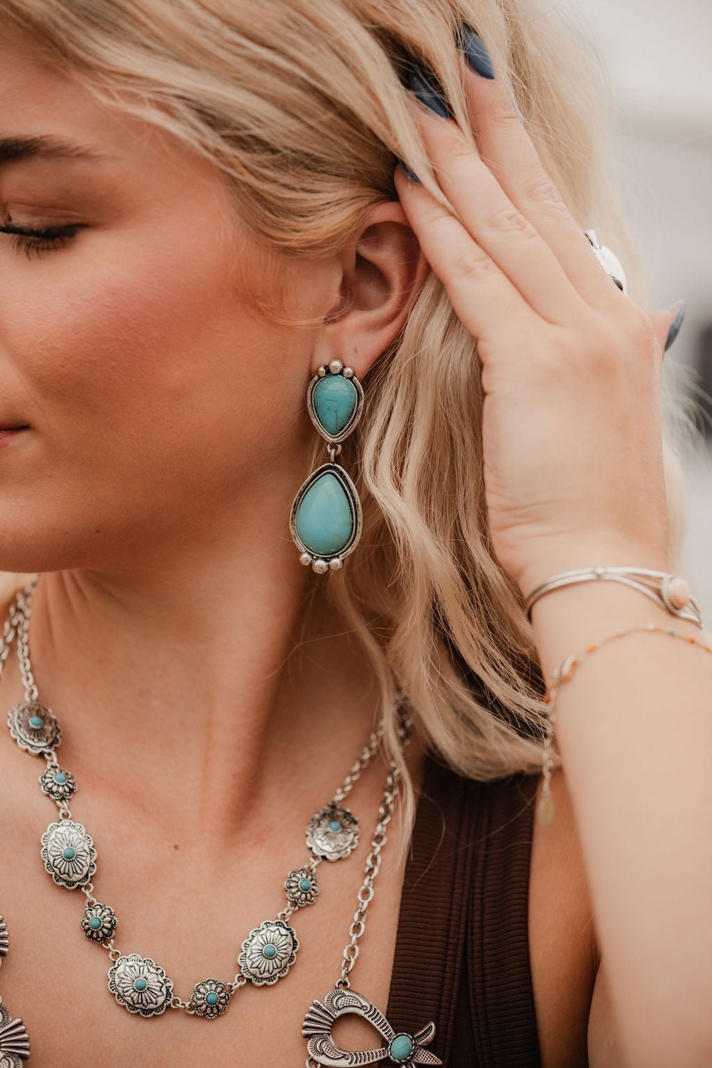 Western Linked Concho Necklace with Faux Turquoise — 18 Inch with Extender - Rooted & Reckless Co.