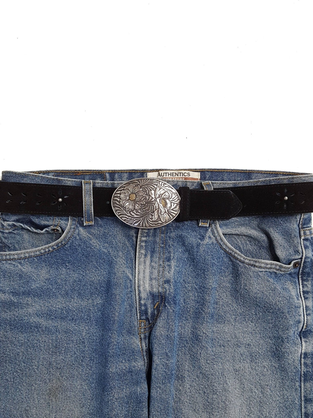 Western Oval Sunflower Belt Buckle — Premium Silver Plating with Gold Trim Accent - Rooted & Reckless Co.